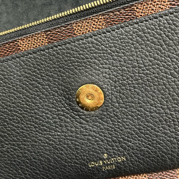 Louis Vuitton Vavin wallet on chain - Picture 10 of 14